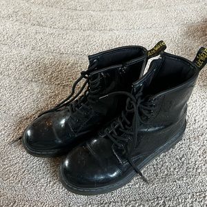 Gloss black doc martins